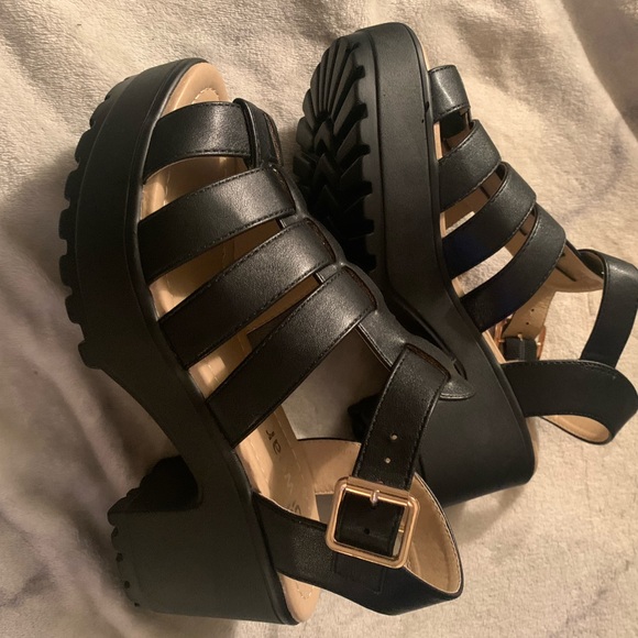 [NEW] Nasty Gal Black Platform Sandal US 6 - Picture 3 of 5